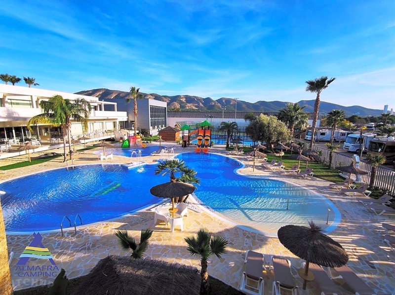 Las pernoctaciones extrahoteleras suben un 9,1% y son un 7,4% más que en 2019