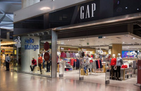 ep archivo tienda gap en aeropuerto de malaga ep archivo tienda gap en aeropuerto de malaga