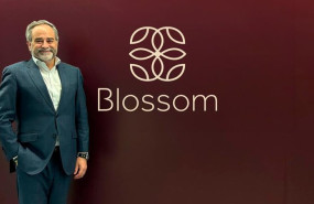 ep blossom investment group incorpora a felix vela como nuevo director general de la compania