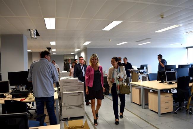 Bravo visita las instalaciones provisionales de la Ciudad de la Justicia | GVA ep bravo visitainstalaciones provisionalesla ciudadla justicia