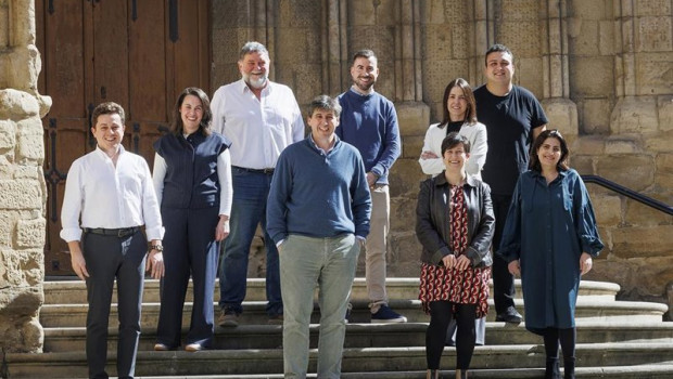 ep eduardo hernaiz reelegido presidente de bodegas familiares