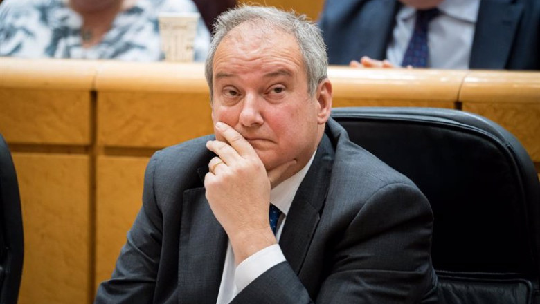 ep el ministro de industria y turismo jordi hereu durante una sesion de control en el senado a 14 de ep el ministro de industria y turismo jordi hereu durante una sesion de control en el senado a 14 de