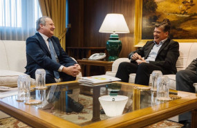 ep el ministro de industria y turismo jordi hereu y a su derecha el presidente de pimec antoni