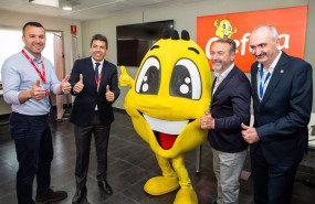 ep el presidente de la generalitat carlos mazon 2i visita grefusa en alzira valencia