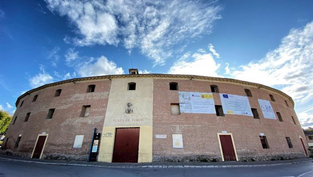 ep exterior de la plaza de toros de aranjuez inaugurada en 1797 en aranjuez a 15 de noviembre de