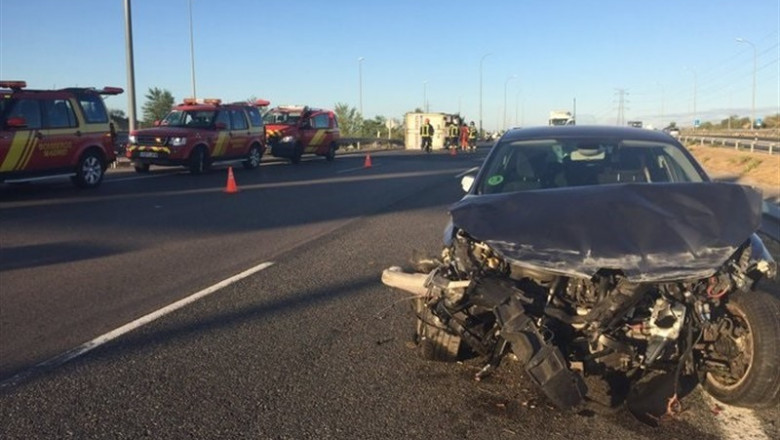 Imagen de un siniestro en el accidente de tráfico en la carretera M-50 de Madrid | EMERGENCIAS MADRID ep imagenun siniestroaccidentetraficola carretera m-50madrid
