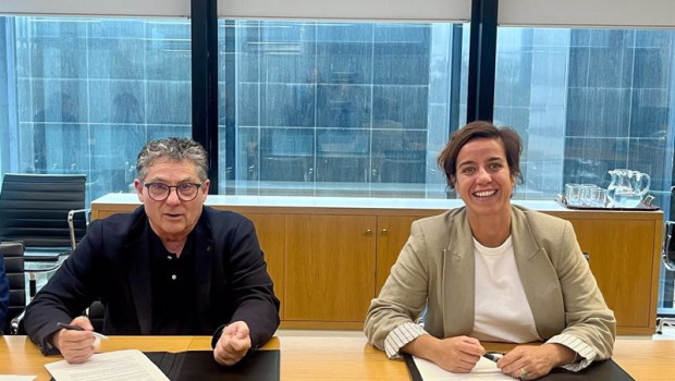ep la consejera delegada de icex elisa carbonell y el presidente de inlac daniel ferreiro firman el