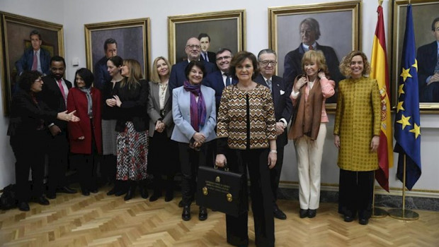 ep la vicepresidenta del gobierno ministra de la presidencia y relaciones con las cortes carmen