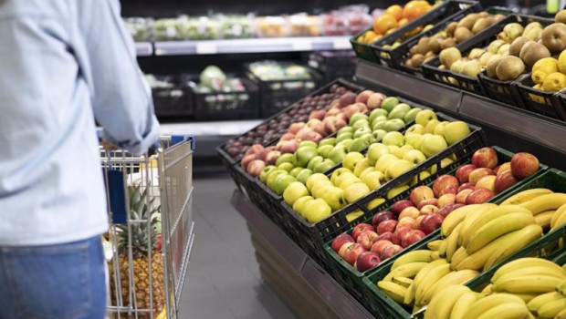 ep lineal de fruta en supermercado