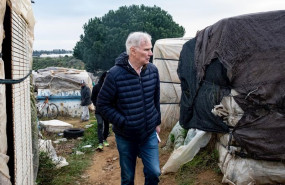 ep philip alston visita a los trabajadores migrantes en huelva