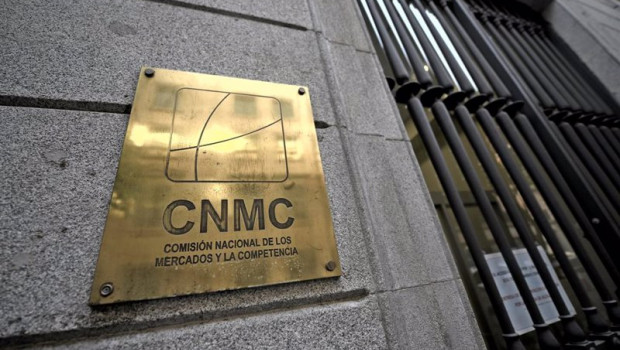 ep placa identificativa en el edificio de la cnmc en madrid espana