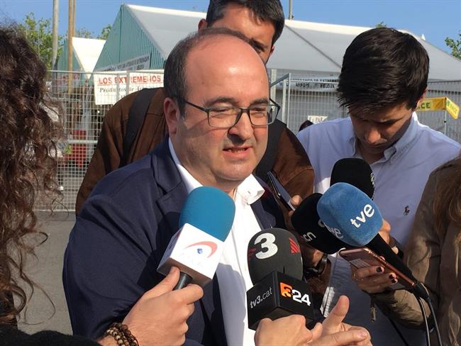 El primer secretario del PSC, Miquel Iceta, en la Feria de Abril de Barcelona | @MIQUELICETA ep primer secretariopsc miquel iceta enferiaabrilbarcelona