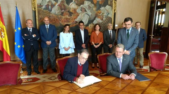 Representantes de la Hispanic Society of America en la Junta General. | EUROPA PRESS. ep representantesla hispanic society of americala junta general