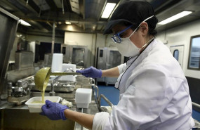 ep teresa ayudante de cocina que colabora con comedores blancos prepara menus dirigido a 600 menores