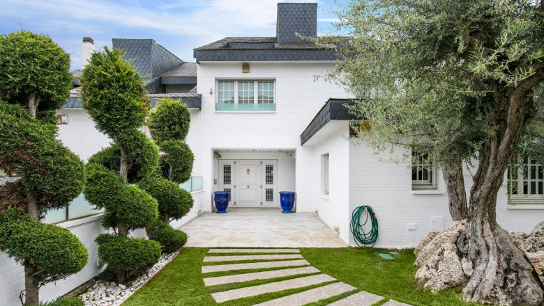 1636984495 miretsans2101