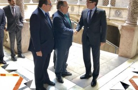 ep carles puigdemont recibela generalitatministro juan ignacio zoido