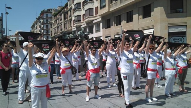 ep concentracionpacmapamplonaunas fiestas sin violencia