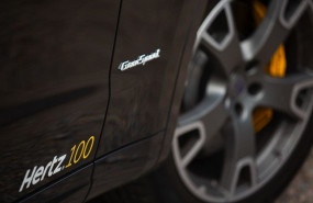 ep detalle del faldon del maserati levante de hertz pos su 100 aniversario