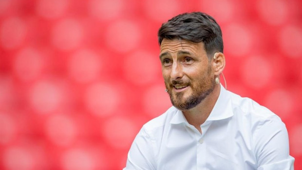 ep el exjugador del athletic club aritz aduriz en la rueda de prensa de despedida en san mames