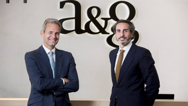 El nuevo gestor de A&G, Andrés Allende y el director del equipo de gestión, Diego Fernández Elices. | A&G ep el nuevo gestor de ag andres allende y el director del equipo de gestion diego fernandez elices