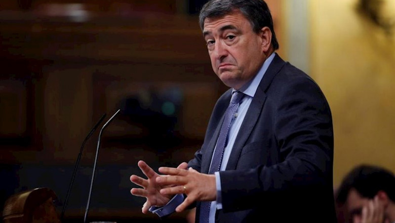 El portavoz del PNV, Aitor Esteban, en el pleno del Congreso | Pool ep el portavoz del pnv aitor esteban en el pleno del congreso