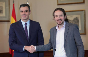 ep el presidente del gobierno en funciones pedro sanchez y el lider de podemos pablo iglesias tras