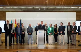 ep el titular del gobierno gallego alfonso rueda preside una reunion con representantes del sector