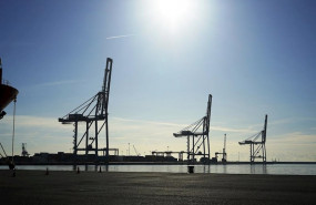 ep gruas en el puerto de tarragona