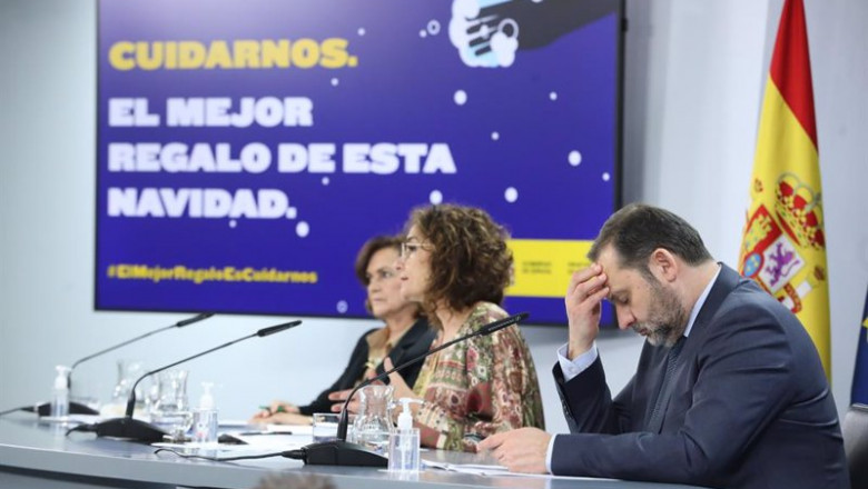 ep i-d la vicepresidenta primera del gobierno carmen calvo la ministra portavoz y de hacienda maria ep i-d la vicepresidenta primera del gobierno carmen calvo la ministra portavoz y de hacienda maria