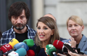 ep la diputada de unidas podemos yolanda diaz atiende a los medios de comunicacion el dia en el que
