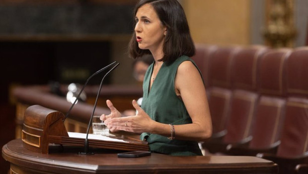 ep la secretaria general de podemos ione belarra interviene en una sesion plenaria en el congreso de