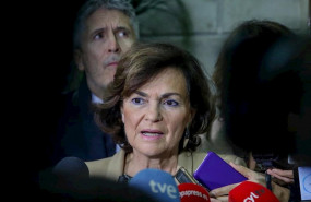 ep la vicepresidenta del gobierno en funciones carmen calvo habla con los medios durante el acto en ep la vicepresidenta del gobierno en funciones carmen calvo habla con los medios durante el acto en