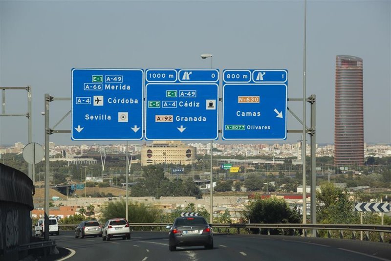 ep trafico en las carreteras de sevilla durante la operacion retorno del verano de 2019 ep trafico en las carreteras de sevilla durante la operacion retorno del verano de 2019