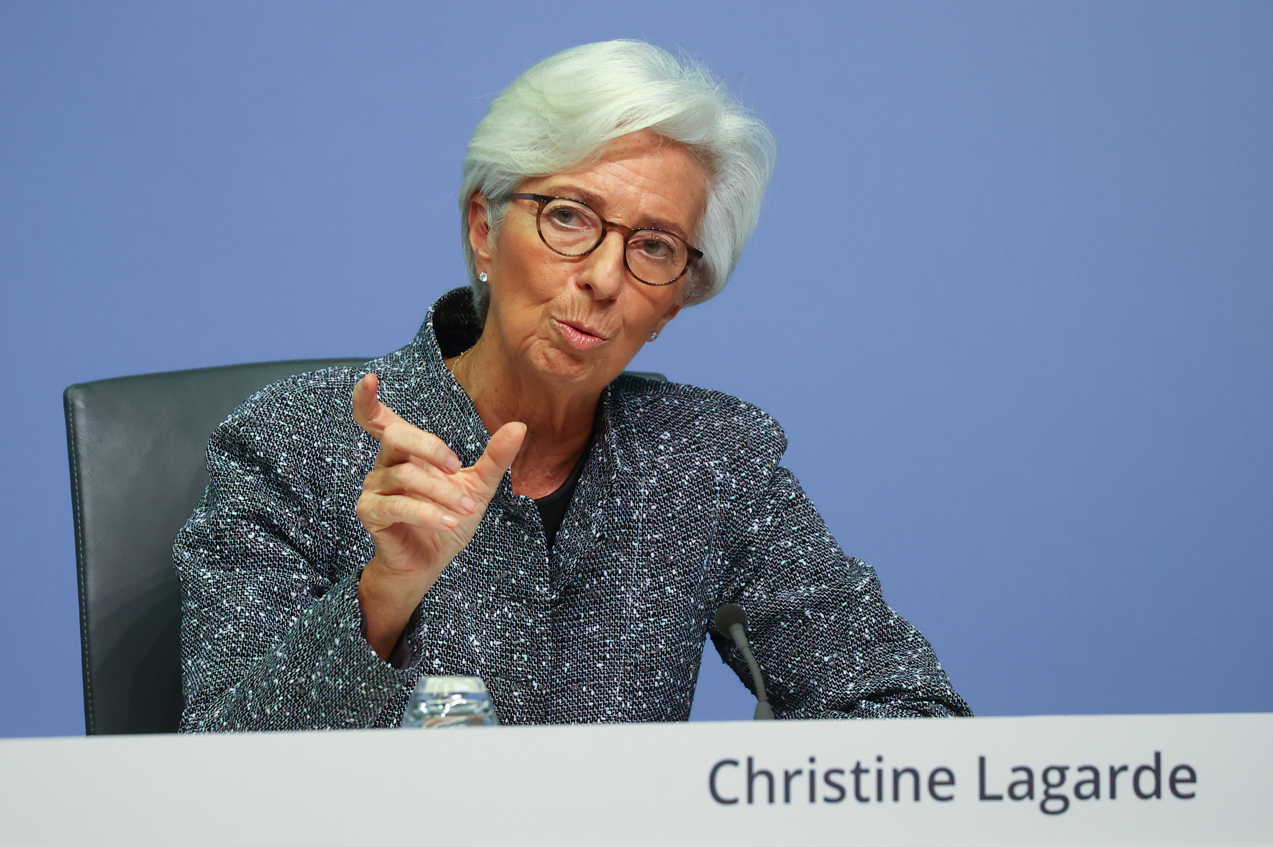 la-bce-a-pris-des-mesures-adaptees-face-la-crise-dit-lagarde