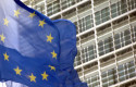 ep archivo   bandera de la ue frente a la sede de la comision europea en bruselas