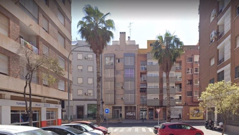 ep archivo edificio ocupado en la avenida de la constitucion de valncia ep archivo edificio ocupado en la avenida de la constitucion de valncia
