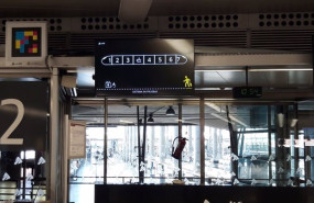 ep archivo   nuevos monitores instalados en la estacion de madrid puerta de atocha