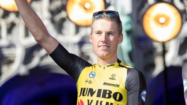 ep brussels - 4-07-2019 cycling team jumbo visma at the start of the 106th tourfrance with mike teunissen