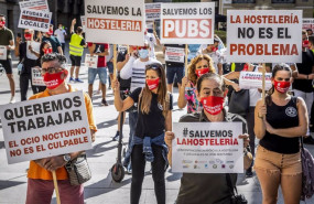 ep concentracion de empresarios y trabajadores de la hosteleria y el ocio nocturno en valncia