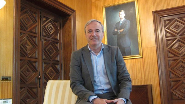 ep el alcalde de zaragoza jorge azcon en su despacho