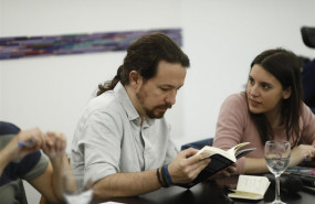 ep el lider de podemos pablo iglesias y la portavoz partamentaria irene montero durante el encuentro