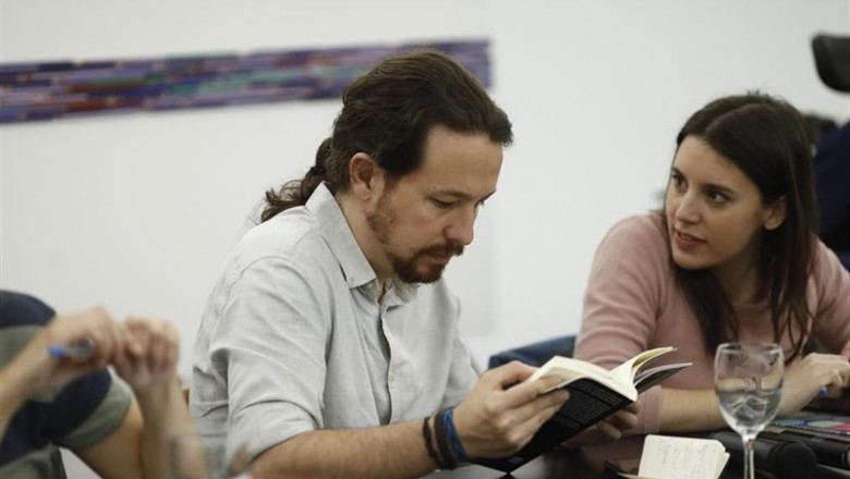 El líder de Podemos, Pablo Iglesias, y la portavoz partamentaria, Irene Montero, durante el encuentro Rumbo 2020 | EUROPA PRESS - Archivo ep el lider de podemos pablo iglesias y la portavoz partamentaria irene montero durante el encuentro