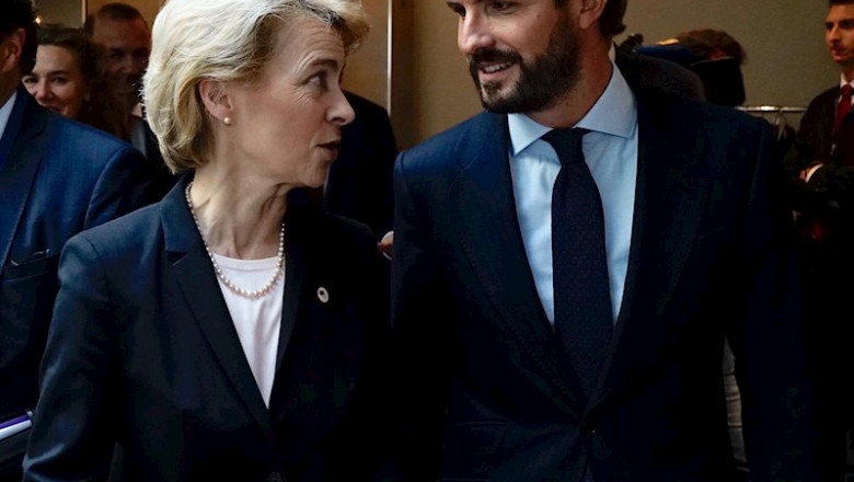 ep el presidente del pp pablo casado con la presidenta electa de la comision europea ursula von der