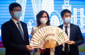 ep i d el presidente de huawei europa li peng la presidenta de la comunidad de madrid isabel diaz