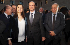 ep la portavoz de ciudadanos al congreso ines arrimadas el presidente de las cortes luis fuentes y