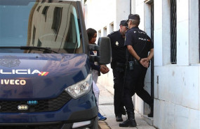 ep llegada de ana julia quezada a la audiencia de almeria
