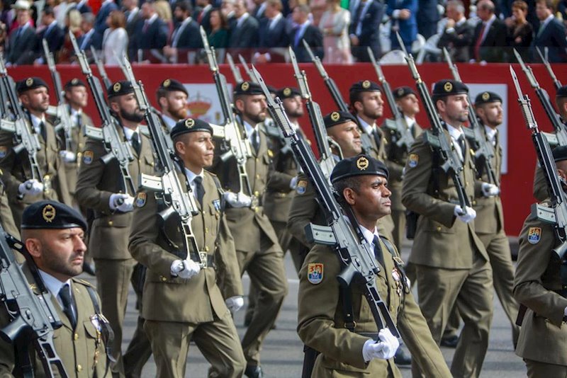 ep militares participantes en el desfile del dia de la fiesta nacional del 12 de octubre en madrid