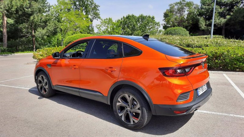 ep nuevo renault arkana hibrido
