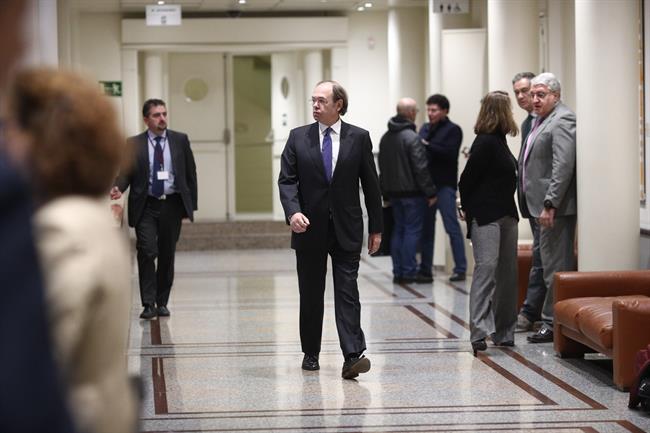 Pío García Escudero por los pasillos del Senado | EUROPA PRESS ep pio garcia escuderolos pasillossenado
