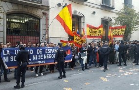 ep protesta frenteateneoun actoartur mas